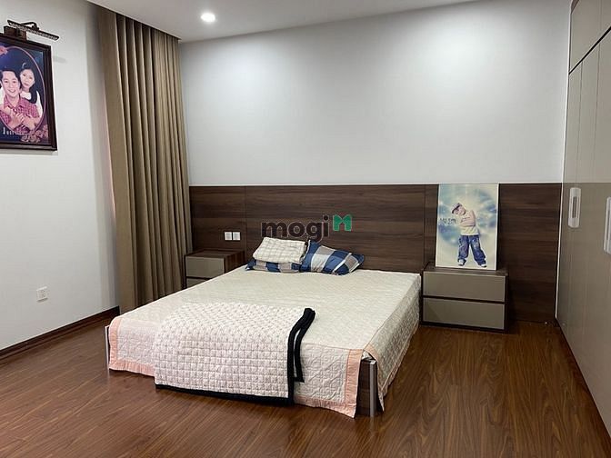 Hình ảnh CHo thuê biệt thự căn góc vườn hoa 135m2 KĐT Centa City