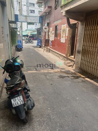 Hình ảnh 🔥 Ngân hàng dí -  155/1c Cao Đạt, nhà sát mặt tiền