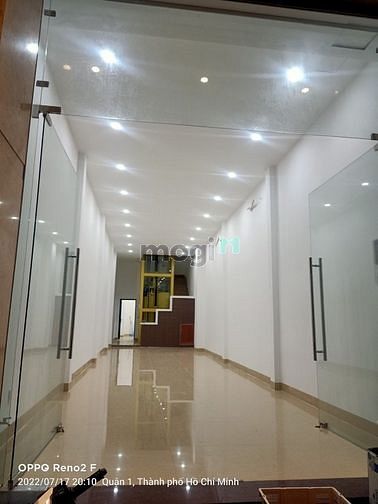 Hình ảnh Cho Thuê Nhà Mặt Tiền Ký Con, Quận 1 Có Thang Máy