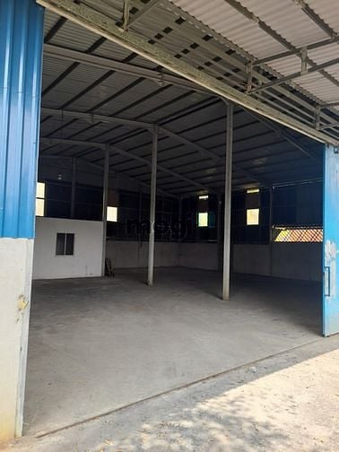 Hình ảnh Cho thuê kho dt 400m2 Giá 20tr Đặng Công Bỉnh