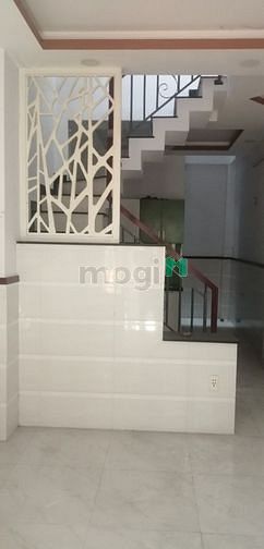 Hình ảnh 🔥 Nhà mới - đẹp, 3 tầng, 2pn 870/18B Lạc Long Quân
