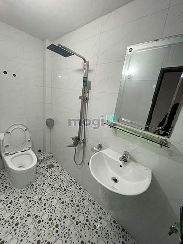 Hình ảnh Bán nhà đẹp Pháo Đài Láng, 42m2, 5 tầng, 4.85 tỷ