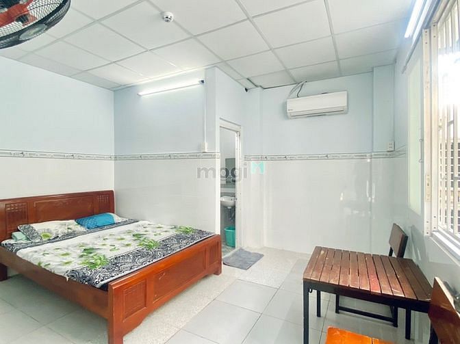 Hình ảnh Studio cửa sổ thoáng mát mới toanh
