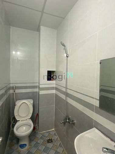 Hình ảnh Studio cửa sổ thoáng mát mới toanh