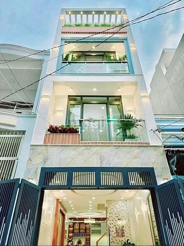 Hình ảnh Nhà Siêu Rẻ giữa lòng Sài Gòn🏦