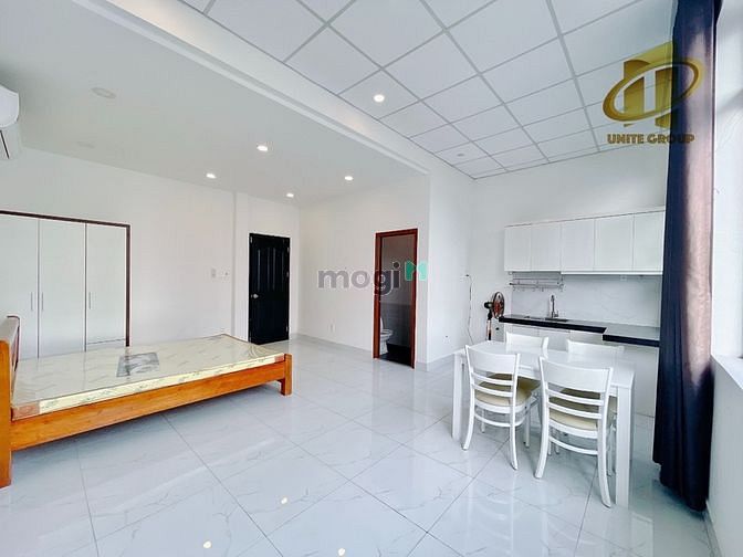 Hình ảnh Studio cửa sổ lớn nằm ngay trung tâm Quận 7