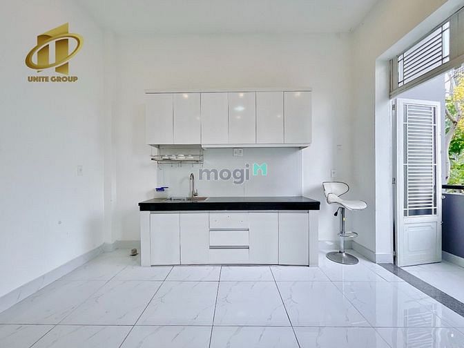 Hình ảnh Studio cửa sổ lớn nằm ngay trung tâm Quận 7
