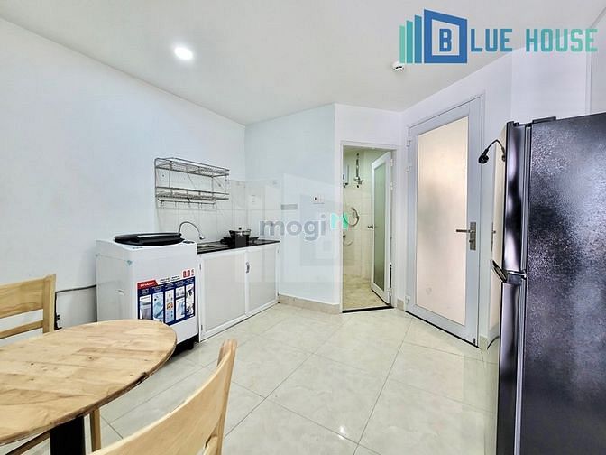 Hình ảnh Căn Hộ Full Nội Thất 1PN Ban Công Gần Bắc Hải Cv Lê Thị Riêng