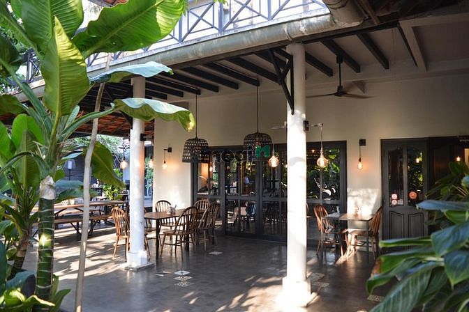 Hình ảnh Cho thuê Biệt thự sân vườn Thảo Điền, DTSD 1700m2