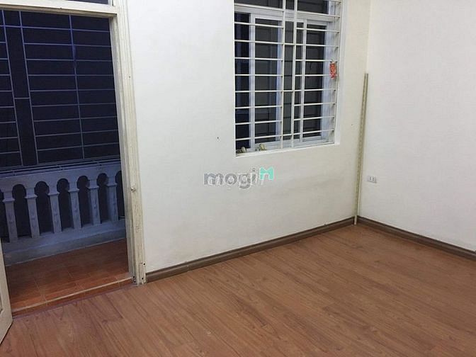 Hình ảnh Cho thuê nguyên căn 4 ngủ giá rẻ Thái Thịnh, Đống Đa.