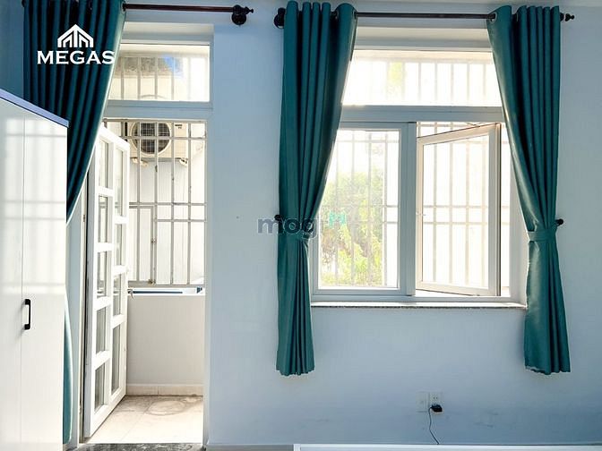 Hình ảnh Studio ban công 30m2 - full nội thất ngay chân Cầu Sài Gòn
