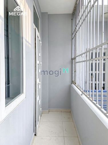 Hình ảnh Studio ban công 30m2 - full nội thất ngay chân Cầu Sài Gòn