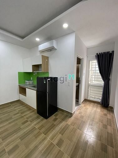 Hình ảnh Studio full nội thất có cửa sổ thoáng mát ngay Hoàng Hoa Thám Tân Bình