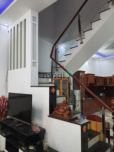 Hình ảnh Cho thuê nhà nguyên căn đẹp fun nội thất