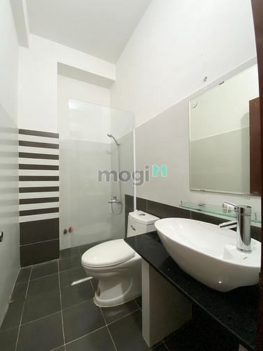 Hình ảnh Mb6623 nạp rút nhanh chóng ở Bùi Tá Hán Full nội thất, chỉ cần kéo vali vào là ở.