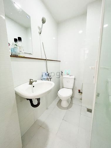 Hình ảnh Ngay chung cư Hà Đô - Ban Công - Thang máy - Hầm xe