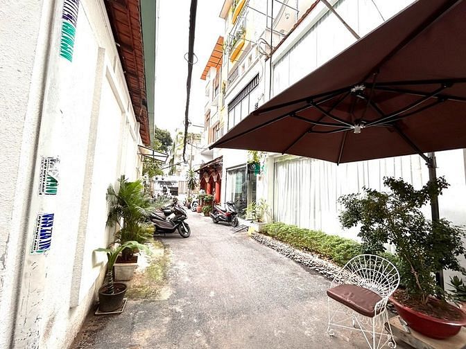 Hình ảnh Cho thuê nhà siêu phẩm Phạm Ngọc Thạch