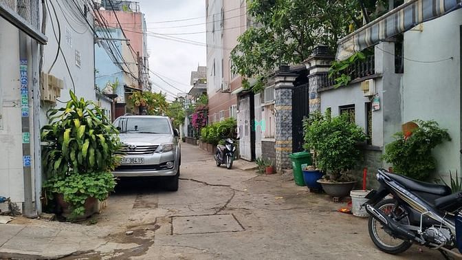 Hình ảnh Bán gấp đất đường Hồ Bá Phấn, Phước Long A, TP Thủ Đức, 80m2, xe hơi