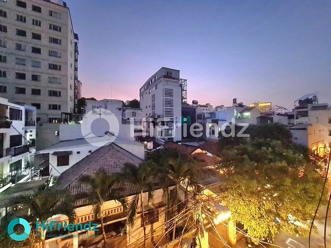 Hình ảnh 1PN Ban công_Máy giặt riêng_Có dịch vụ đi kèm_Thang máy_Tân Định_Mới