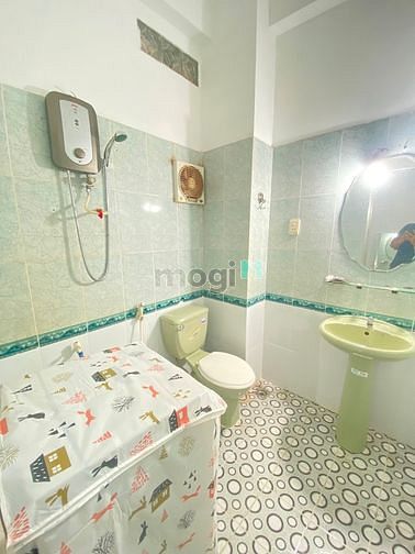 Hình ảnh Phòng ban công siêu rộng đường Hai bà trưng