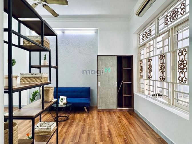 Hình ảnh Studio full nội thất cửa sổ lớn gần Đại học Tôn Đức Thắng