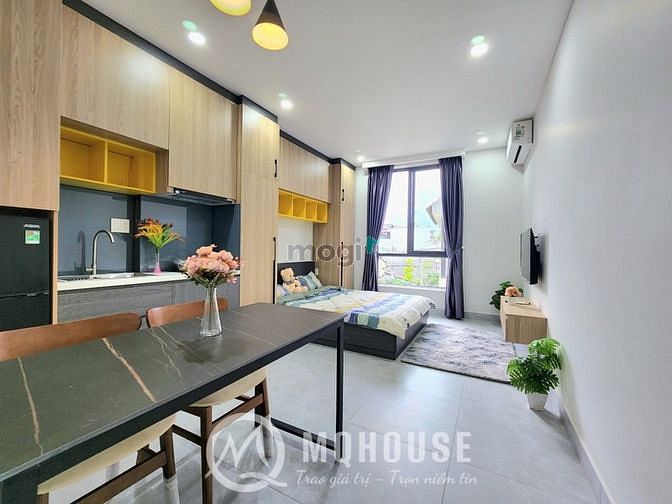 Hình ảnh Studio cửa sổ ngay chân cầu Cây Gõ