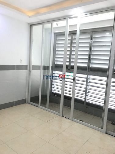 Hình ảnh Cho thuê nhà 1 lầu MT đường ray xe lửa Phú Nhuận