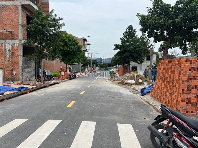 Hình ảnh Bán đất sổ sẵn ngay ngã tư Bình Chuẩn, rẻ hơn thị trường 100tr