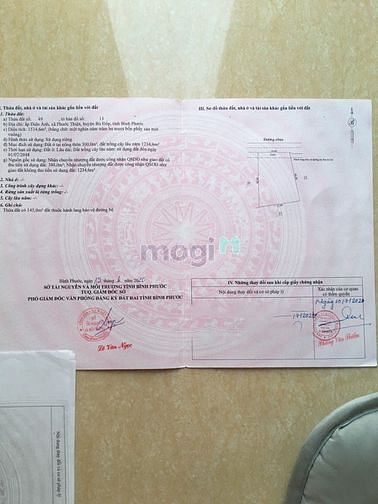 Hình ảnh Kẹt tiền cần bán lô đất đẹp Bình Phước
