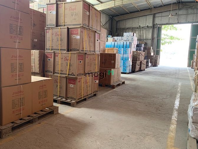 Hình ảnh Cho thuê Kho - Bãi ngay tại trung tâm TP HCM
