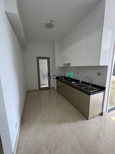 Hình ảnh Chính chủ Cho thuê Luxgarden, có SÂN VƯỜN RIÊNG 8.5tr
