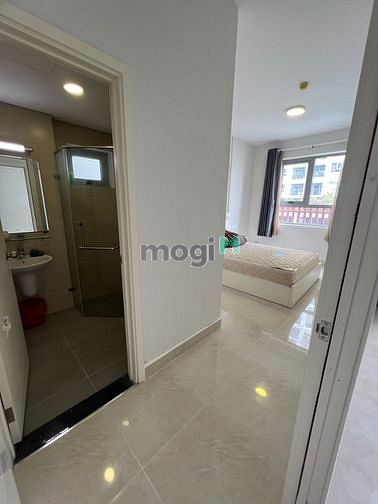 Hình ảnh Chính chủ Cho thuê Luxgarden, có SÂN VƯỜN RIÊNG 8.5tr