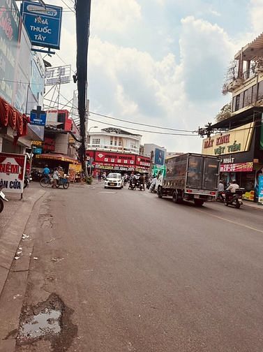 Hình ảnh Nhà cho thuê MT Tôn Thất Đạm, Bến Nghé , Q1 , DTSD 260m2