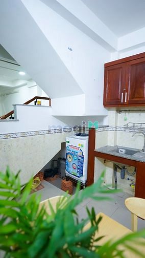 Hình ảnh Phòng đầy đủ nội thất bancon - gần Nowzone Quận 1