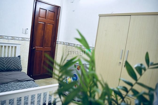 Hình ảnh Phòng đầy đủ nội thất bancon - gần Nowzone Quận 1