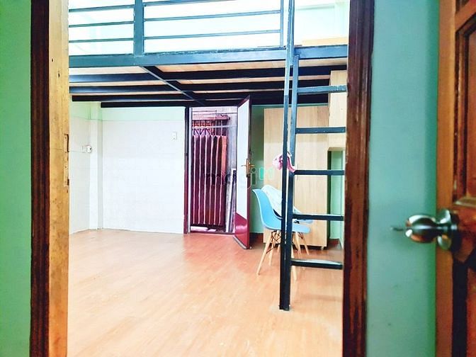Hình ảnh TRUNG TÂM QUẬN 11-Phòng có gác full nội thất + máy giặt riêng