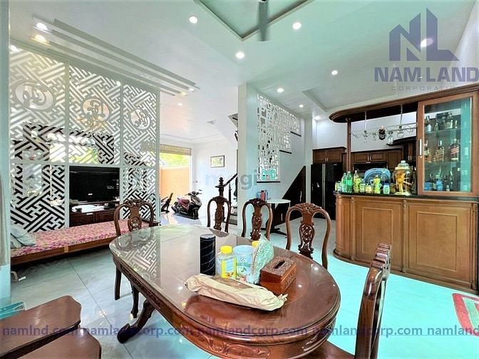 Hình ảnh Cho thuê BIỆT THỰ QUẬN 2, 180m2, 35tr