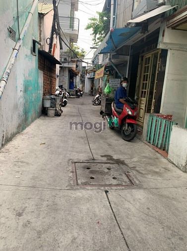 Hình ảnh Bán nhà phố Trần Hưng Đạo P1Q5