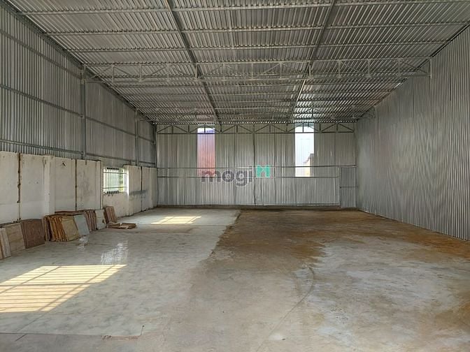 Hình ảnh Cho thuê nhà xưởng 300m2 đường Vườn Lài