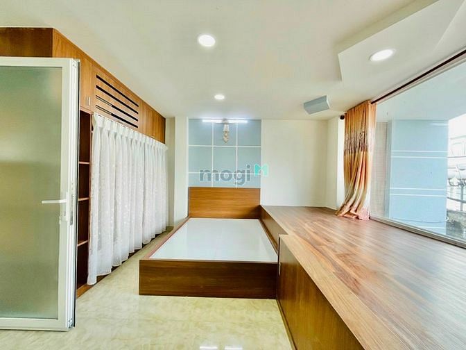 Hình ảnh Cho thuê nhà HXH 449/ Sư Vạn Hạnh, gần Vạn Hạnh Mall