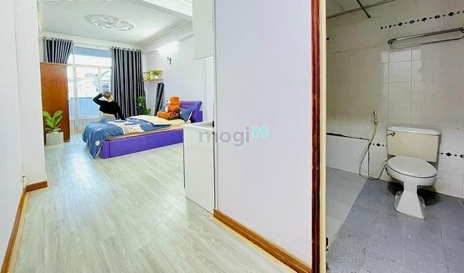 Hình ảnh CHDV Full NT ban công - gần đại học Sài Gòn Q5