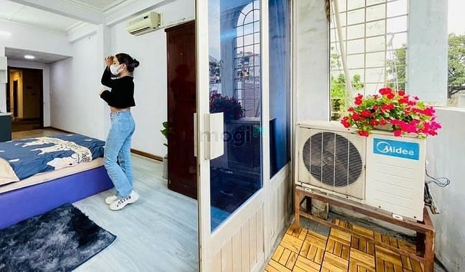 Hình ảnh CHDV Full NT ban công - gần đại học Sài Gòn Q5
