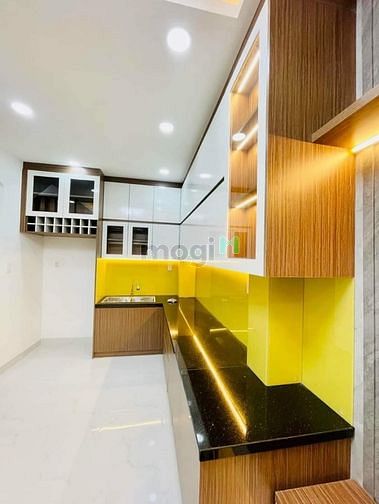 Hình ảnh GIÁ MỀM nhà Phan Văn Hớn 60m², 3PN, 4WC, SHR, HXH