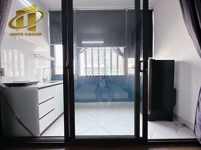 Hình ảnh Căn 1PN- full NT - có cửa sổ rộng- bếp tách riêng gần sân bay