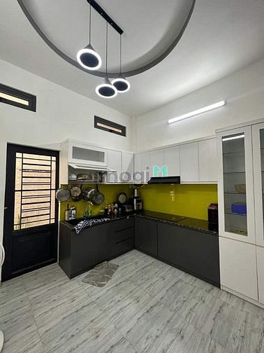 Hình ảnh VỠ NỢ nhà Ngô Chí Quốc 64m², 4PN, HXH, SHR