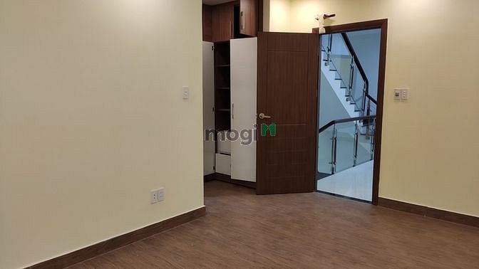 Hình ảnh Cho Thuê Nhà MT đường Tạ Quang Bửu P.6 Q.8, Dãy Nhà Phố Pegasuite