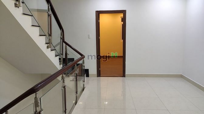 Hình ảnh Cho Thuê Nhà MT đường Tạ Quang Bửu P.6 Q.8, Dãy Nhà Phố Pegasuite