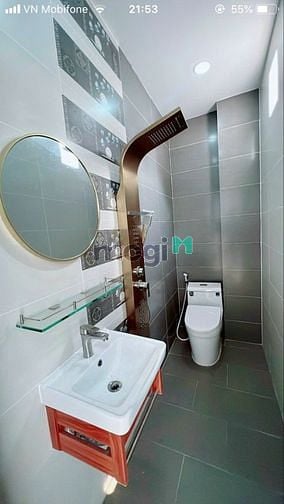 Hình ảnh Cho thuê nhà đẹp mới xây HXH CMT8, Q3