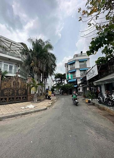 Hình ảnh Bán lô đất thổ cư hẻm xe hơi khu Vip Trần Tấn P.TSN Tân Phú