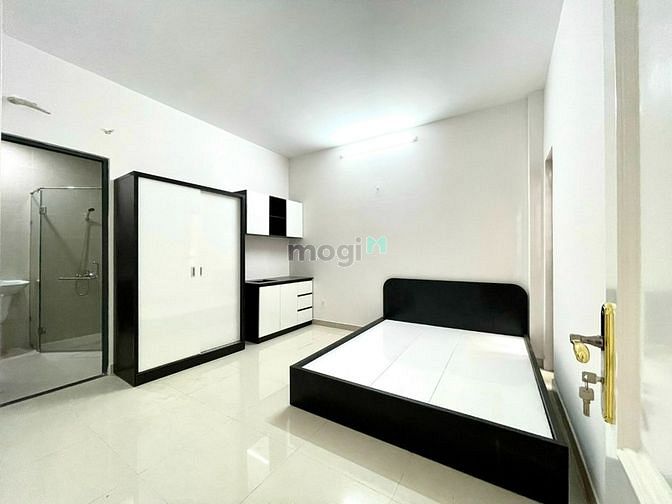 Hình ảnh CHDV_Full Nội Thất_Cửa Sổ Thoáng_Văn Cao_Gần Đ.Nguyễn Sơn_Đ.Bình Long